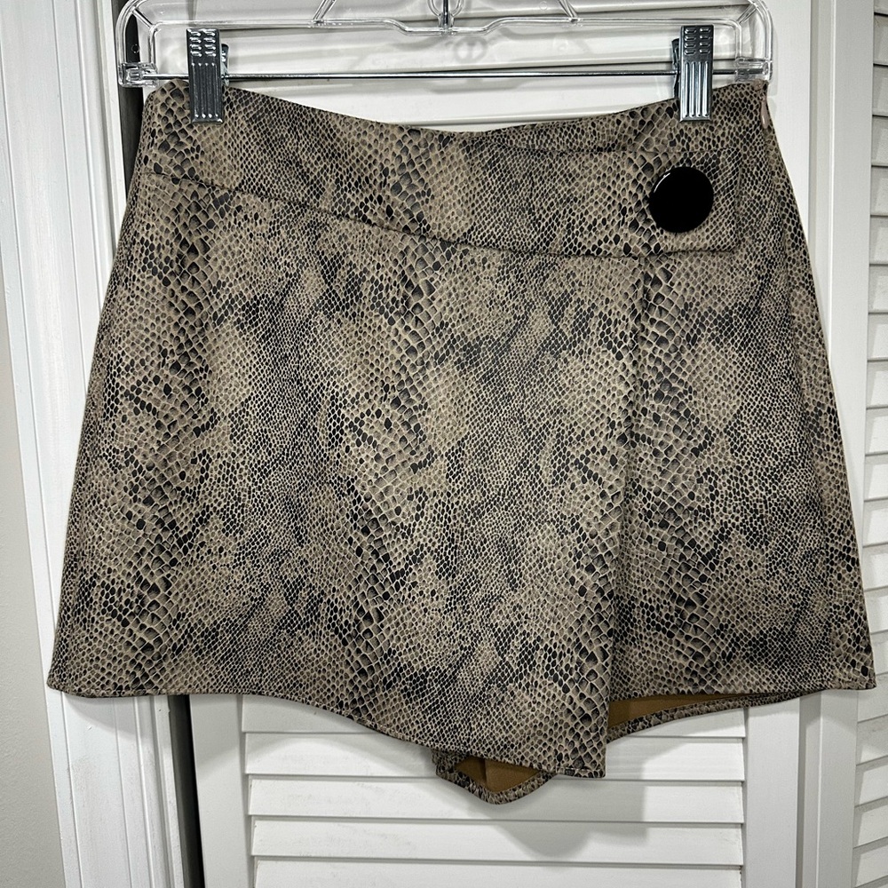 Zara Basic Snakeskin Pattern Skirt - image 1